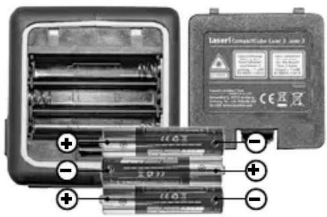 Laserliner CompactCubeLaser 3 Plus - Paristojen asettaminen - 1