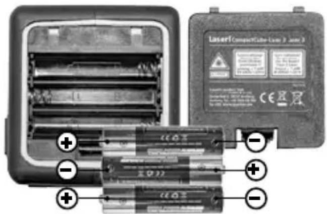 Laserliner CompactCubeLaser 3 Plus - Inserting batteries - 1
