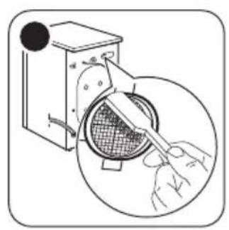 ZANUSSI ZWF 71453 BW - HET FILTER VAN DE TOEVOERSLANG EN HET KLEPFILTER REINIGEN - 3