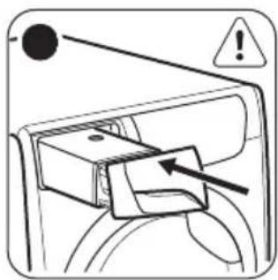 ZANUSSI ZP8340DH - VIDANGE DU BAC D'EAU DE CONDENSATION - 4