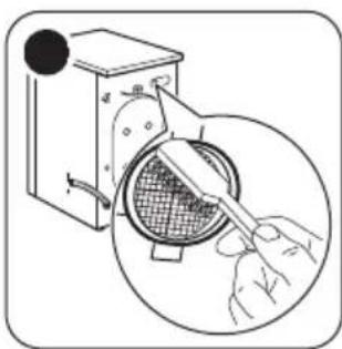 ZANUSSI ZWF 81473 W - HET FILTER VAN DE TOEVOERSLANG EN HET KLEPFILTER REINIGEN - 3