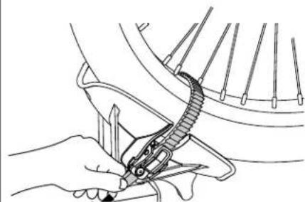 Yakima HoldUp - TIGHTEN REAR WHEEL STRAP. - 1