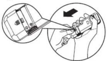 WHIRLPOOL SPIW312A2WF - Einlagen der Batterien in die Fernbedienung - 1