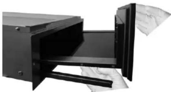 WHIRLPOOL WD 142IXL - Refitting the drawer - 3
