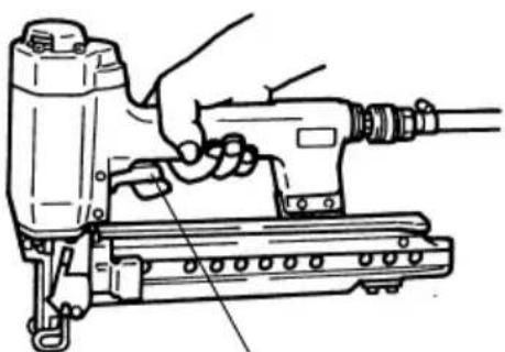 HITACHI N5008AB - ADVERTENCIA - 2