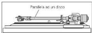 TECHNICS SL1000R - Al terme della regolazione dell'altezza del braccio, bloccare il braccio ruotando la manopola di blocco braccio. - 2