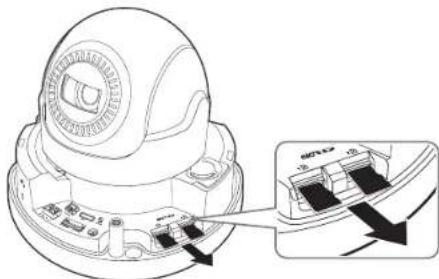Hanwha XND6085V - Retrait d'une carte memoire Micro SD - 1