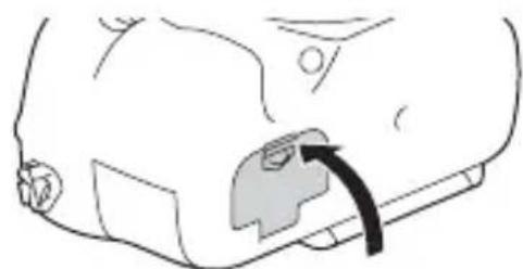 SONY Alpha ILCA68K - Inserting the battery pack/memory card (sold separately) - 3