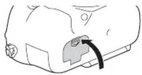 SONY Alpha ILCA68K - Sette inn batteriet/minnekortet (selges separat) - 3