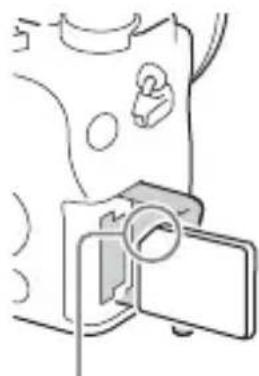 SONY Alpha ILCE7M2K - 2Włożyć kartę pamięci. - 1