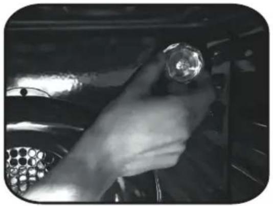 HOOVER HOZ7173WI WFE - SOSTITUZIONEDELLALAMPADINA - 1