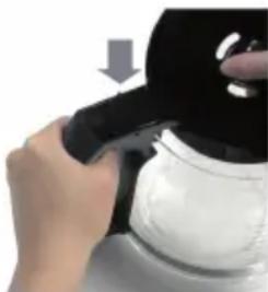 Klarstein Aromatica II Duo - Removing and fitting the lid of the glass jug - 3