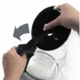 Klarstein Aromatica II Duo - Retirer et remetre en place le couvercle de la carafe en verre - 1