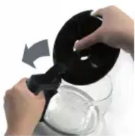 Klarstein Aromatica II Duo - Removing and fitting the lid of the glass jug - 1