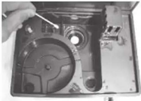 Klarstein 10021651 - How to clean the water basin: - 1