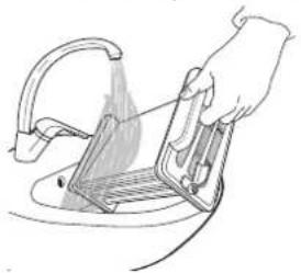 WHIRLPOOL DDLX 80116 - NETTOYAGE DU FILTR INFÉRIEUR - 4