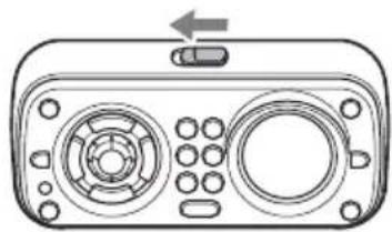 SONY CDXHR70MW - Insertion du disque dans l'appareil - 1
