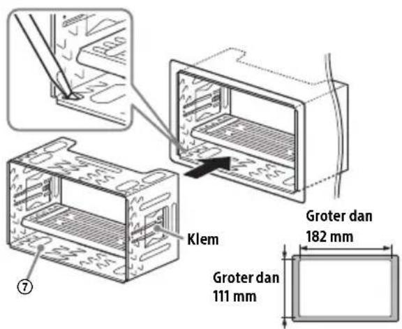 SONY XAVAX200C2 - Het apparaat in het dashboard monteren - 1