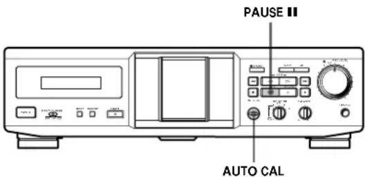 SONY TCKE240 - Ajuste automatico de la polarización y de la calibración del nivel de grabación (TC-RE340 solamente) - 1