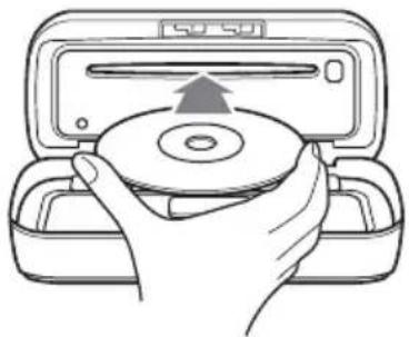 SONY CDXHS70MS - Inserting the disc in the unit - 2