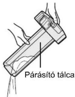 SHARP KC930EUW - Vegye ki a parasito szurot a parasito talcabol. A parasito talca lassu megdontesevel ontse ki belole az osszes vizet. - 2