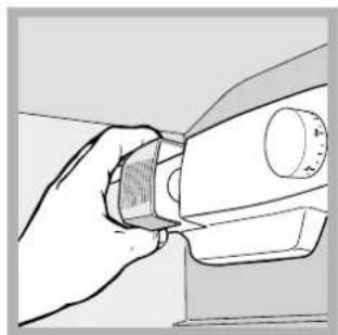 INDESIT IN S 2311 EU - Remplacement de I'ampoule d'éclairage - 1