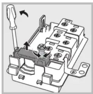 INDESIT FI 53 KC.A IX - Fitting the power supply cable - 2
