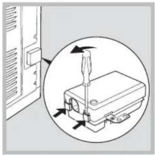 INDESIT FI 51.A (BK) - Montaggio del cavo di alimentazione - 1