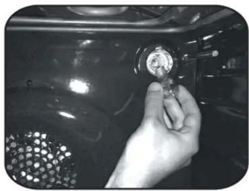 CANDY FCXP625WXL - REEMPLACEMENT DE L'AMPOULE - 2