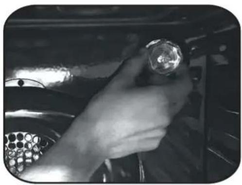 CANDY FCXP625WXL - REEMPLACEMENT DE L'AMPOULE - 1