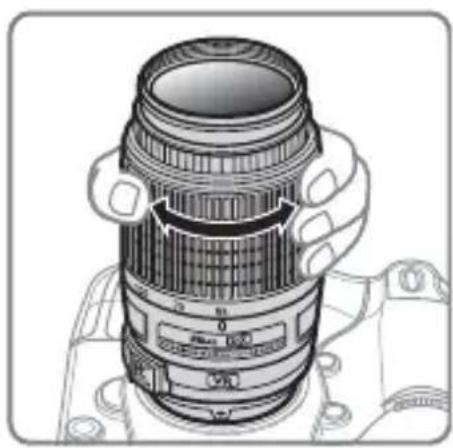 NIKON Nikkor AFS DX 55300mm f4.55.6G ED VR - ■ ムーミングと被写界深度 - 1