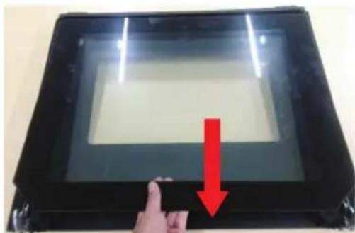 BLAUPUNKT 5B36N 0250 - Upute za ugradnjuPokrova okvira vrata i sklapanje rotirajućeg nosača - 15