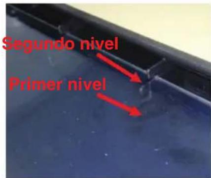 BLAUPUNKT 5B36N 0250 - Instrucciones para sustituir la cubierta del marco de la puerta y los soportes giratorios - 27