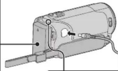 JVC Everio GZE200WE - Carica del pacco batteria - 4