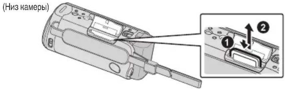 JVC Everio GZE209BE - Извлечение карты - 1