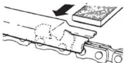 Tanaka TCS 33EB - Diminuer la hauteur des limiteurs de profondeur avec une lime - 1