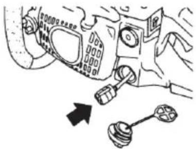 Tanaka TCS 40EA - Nettoyage du filtré à carburant (Fig. 37) - 1