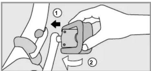 Flyer CSerie - In- en afstellen van het vouw-scharnier in het frame - 5