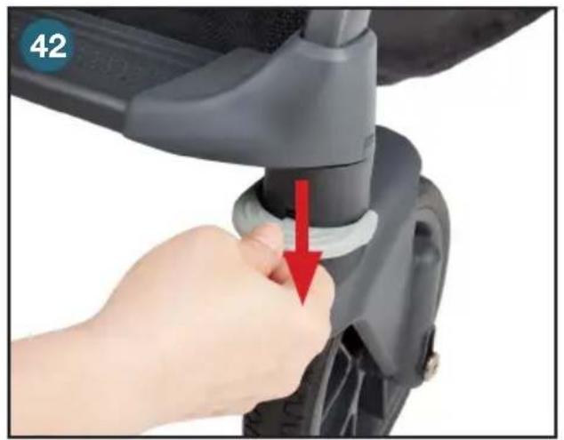 Joovy Caboose S - 시트에 아동을 앉혀서 고정시키기 - 4