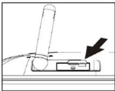 INTENSO Media Talent - Tambem aquietem de ter cuidado SEM FALTA para insertir o chassis da bateria no sentido correto. Uma colocacao errada pode causar curto-circuitos e danificar o disposicao. - 2