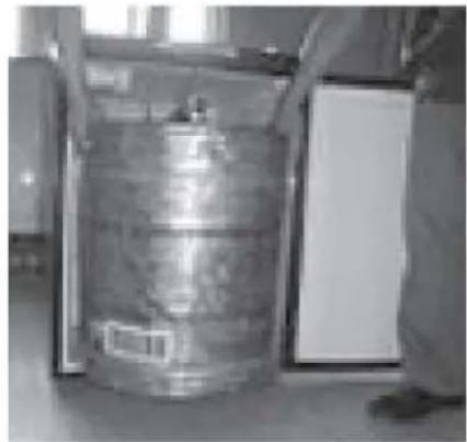 DANBY DKC054A1BSL2DB - Installation of the Beer Keg - 1