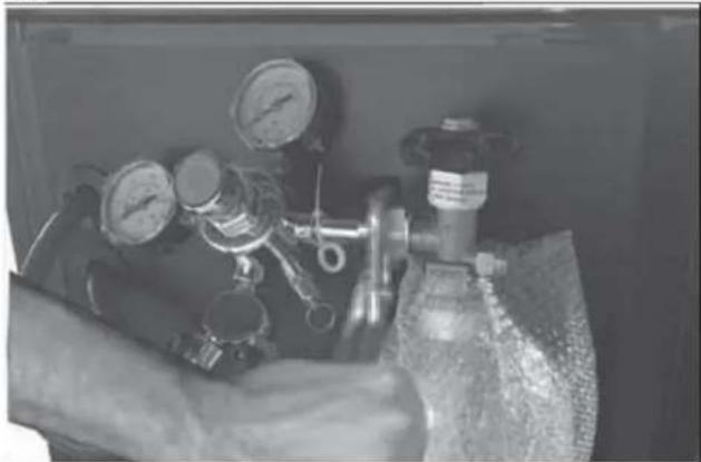 DANBY DKC054A1BSLDB - Installation of CO_2 Cylinder and CO_2 Regulator - 1