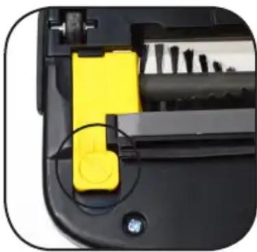 DOMO DO212SV - Cleaning the floor brush: - 1