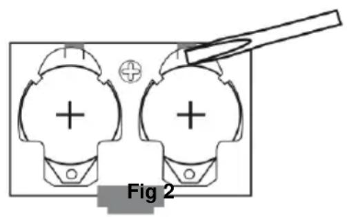 Mx Onda MXPC2131 - PLACEMENT AND REPLACEMENT OF BATTERIES - 1