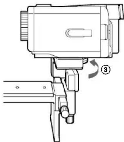 SONY VCLFS2K - Installation du caméscope sur le socle - 4