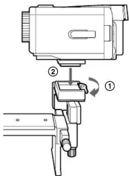 SONY VCLFS2K - Installation du caméscope sur le socle - 3