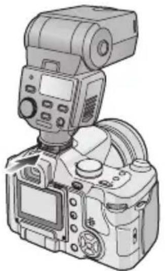 PANASONIC Lumix DMWFL360E - Desserrez l'anneau de verrouillage. - 2