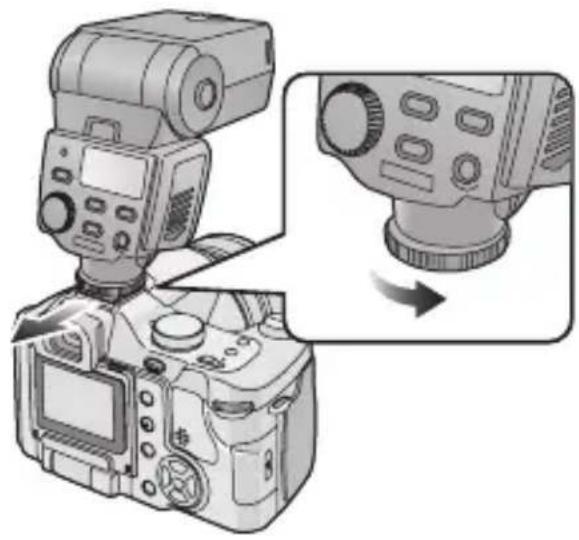 PANASONIC Lumix DMWFL360E - Desserrez l'anneau de verrouillage. - 3