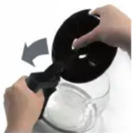 Klarstein 10032866 - Removing and fitting the lid of the glass jug - 1