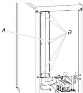 KITCHENAID KUIO338HSS - Ranura para pestaña de montaje de la bomba de desagüe - 3